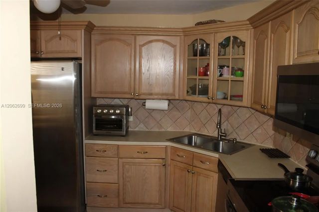 4 of 32 - 6301 N Fall Circle Drive #410, Lauderhill, FL