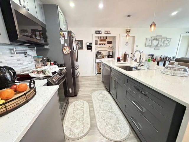 3 of 30 - 1250 Nw 46th Street, Deerfield Beach, FL