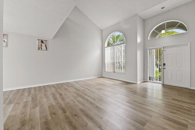 5 of 34 - 7581 Bristol Bay Lane, Lake Worth, FL