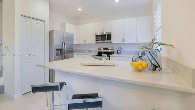 2 of 11 - 2576 Se 25 Road, Homestead, FL