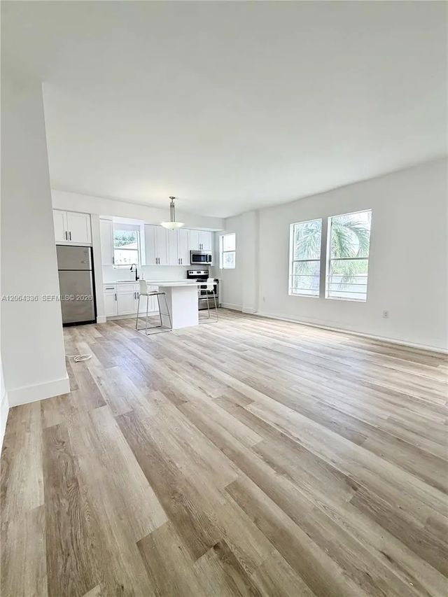 737 Jefferson Avenue #204, Miami Beach