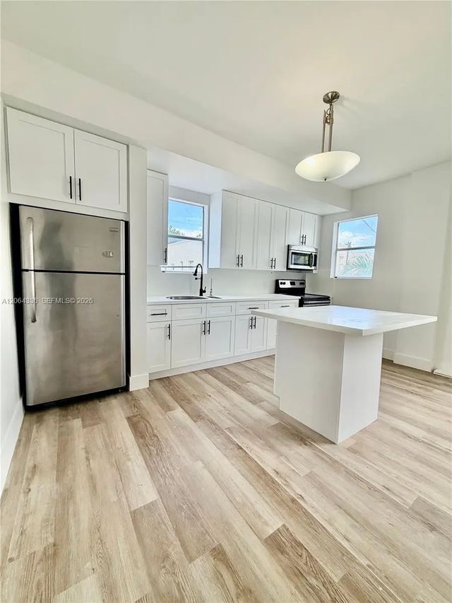 2 of 18 - 737 Jefferson Avenue #204, Miami Beach, FL