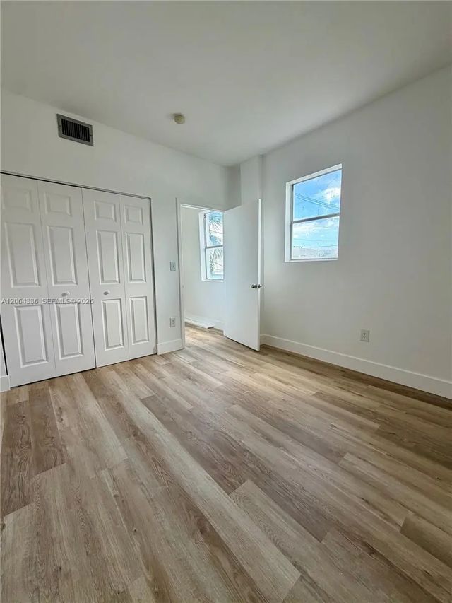 5 of 18 - 737 Jefferson Avenue #204, Miami Beach, FL