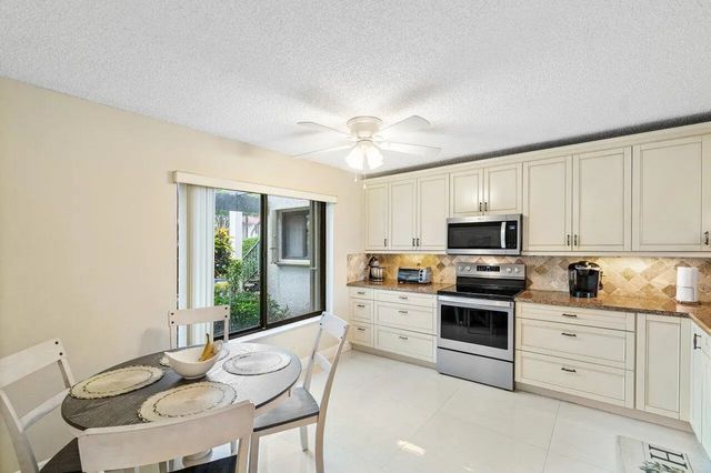 4 of 31 - 5771 Fairway Park Court #103, Boynton Beach, FL