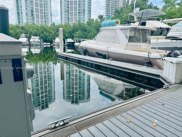 3575 Mystic Pointe Drive, Aventura