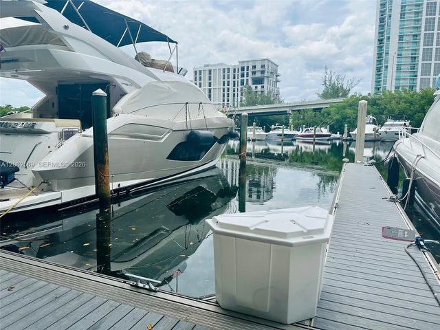 3 of 10 - 3575 Mystic Pointe Drive, Aventura, FL