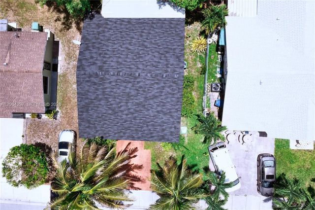 4 of 7 - 10360 Sw 172nd Street, Miami, FL