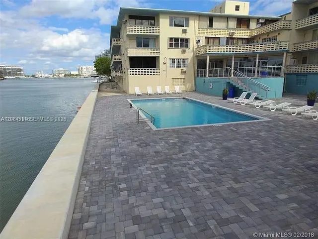 5 of 7 - 6484 Iindian Creek #111, Miami Beach, FL