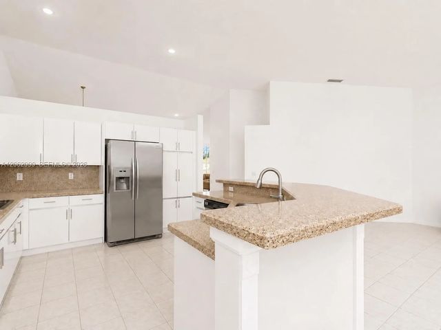 4 of 13 - 19334 Nw 12th Street, Pembroke Pines, FL