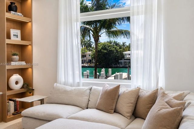 4 of 45 - 6203 Laguna Path N, Miami Beach, FL