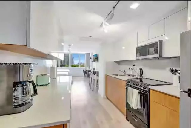 4 of 18 - 19201 Collins Avenue #540, Sunny Isles Beach, FL