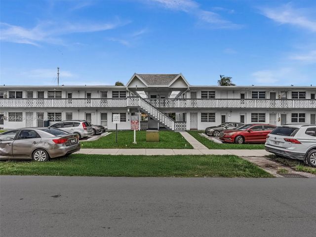 2 of 25 - 15 Nw 204th Street #30, Miami Gardens, FL