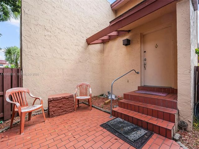 2 of 36 - 291 W Park Drive #9-201, Miami, FL