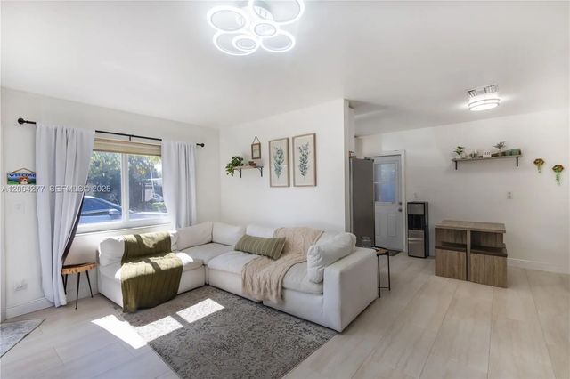 4 of 23 - 6881 Freedom Street, Hollywood, FL