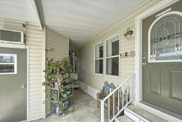 4 of 38 - 4432 Se Sweetwood Way, Stuart, FL