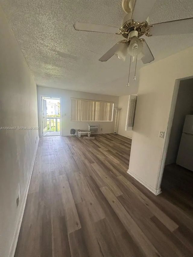 5 of 10 - N/A, West Palm Beach, FL