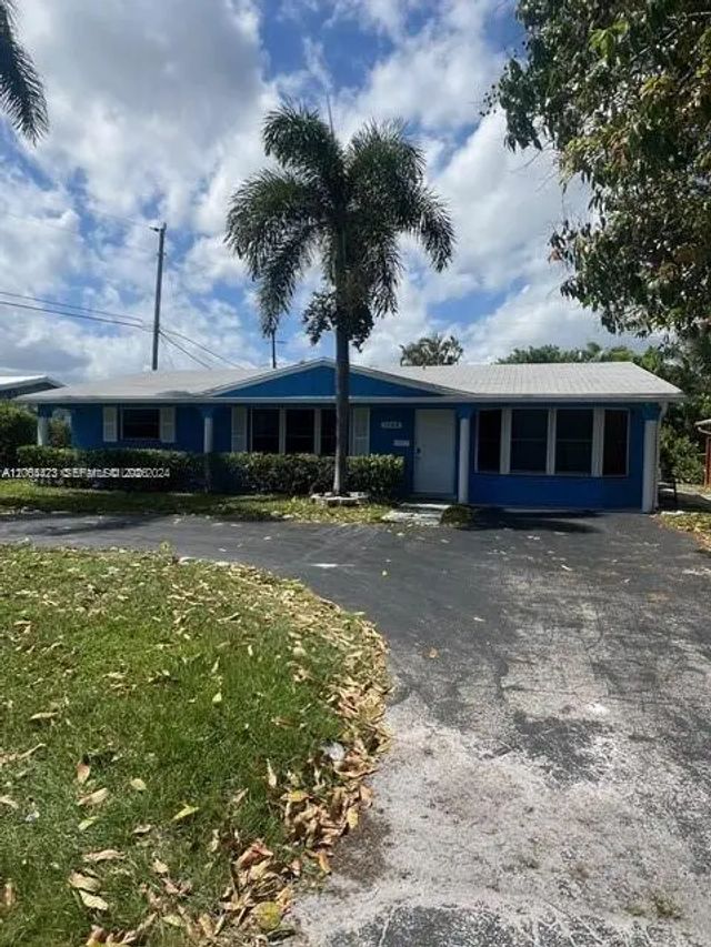 1745 Ne 52nd Street, Fort Lauderdale
