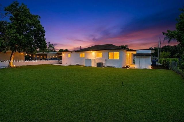 2 of 24 - 2870 Nw 169th Terrace, Miami Gardens, FL