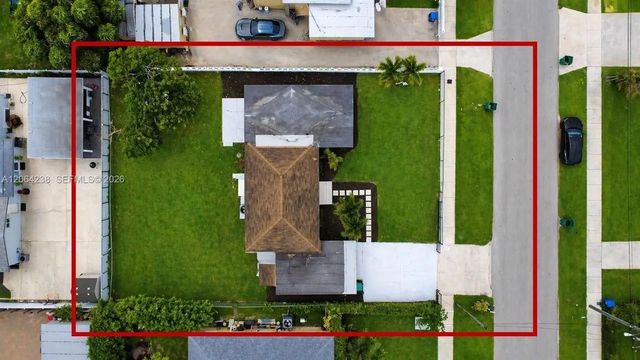 4 of 24 - 2870 Nw 169th Terrace, Miami Gardens, FL
