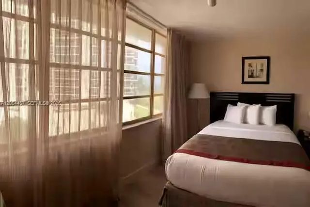 4 of 11 - 19201 Collins Avenue #328, Sunny Isles Beach, FL