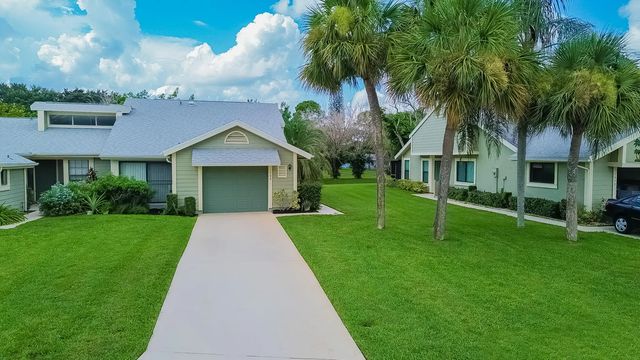 2 of 36 - 1566 Se Dewberry Court, Port St. Lucie, FL