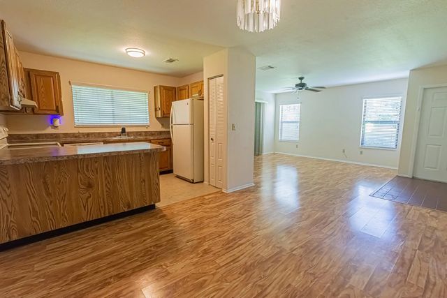 3 of 36 - 1566 Se Dewberry Court, Port St. Lucie, FL