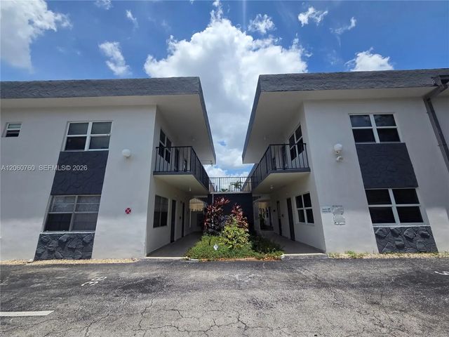 2 of 23 - 415 Ne 2nd Street #217, Hallandale Beach, FL