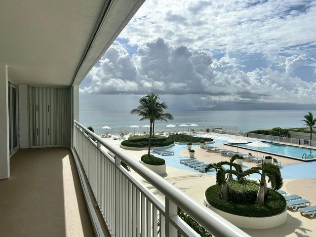 2 of 21 - 3546 S Ocean Boulevard #405, South Palm Beach, FL