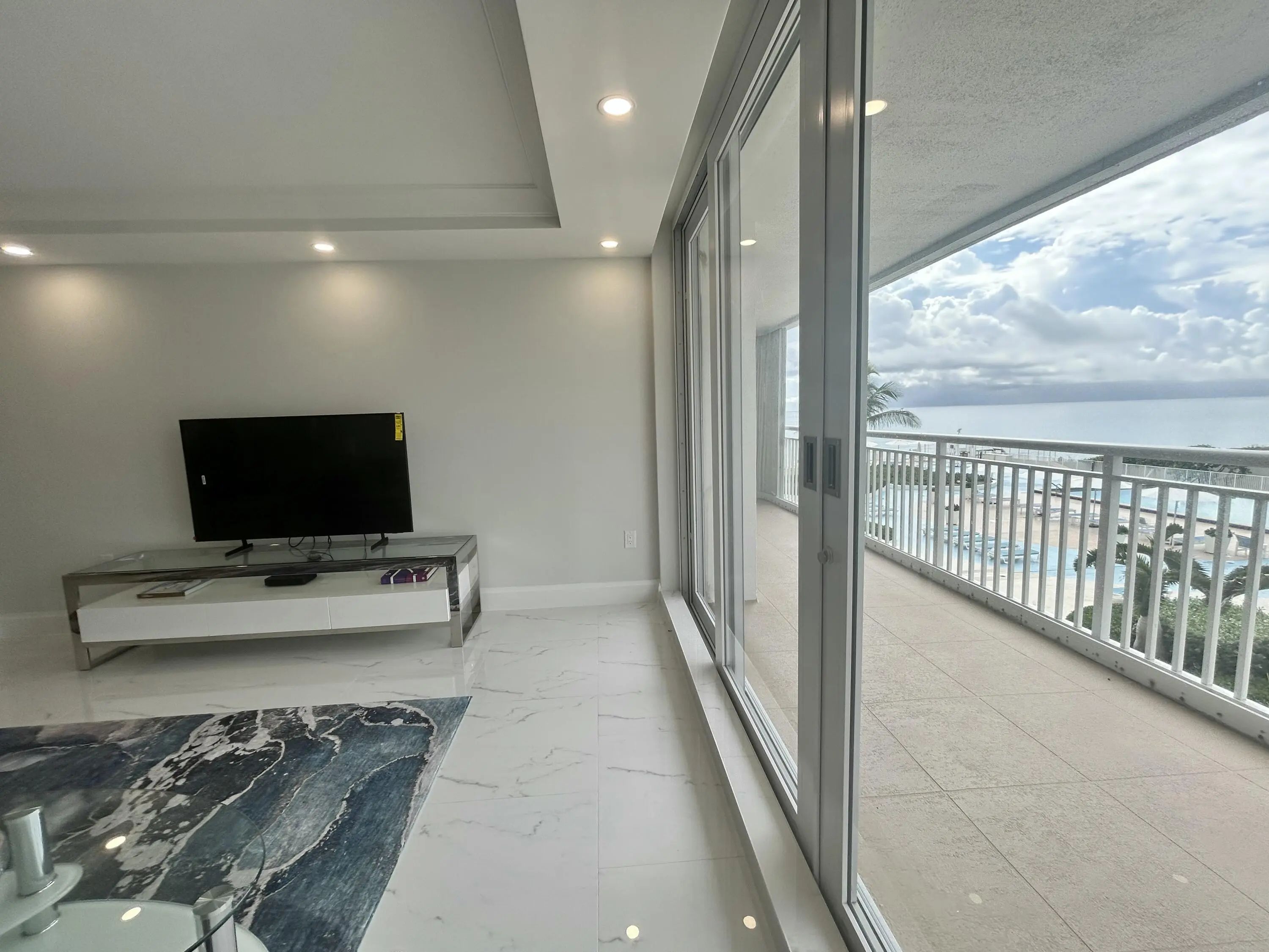 3546 S Ocean Boulevard #405, South Palm Beach, FL, 33480