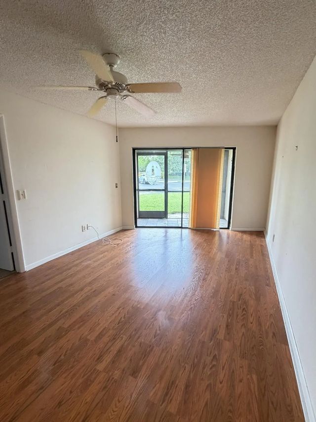 5 of 19 - 1901 Ne Collins Circle #9-10, Jensen Beach, FL