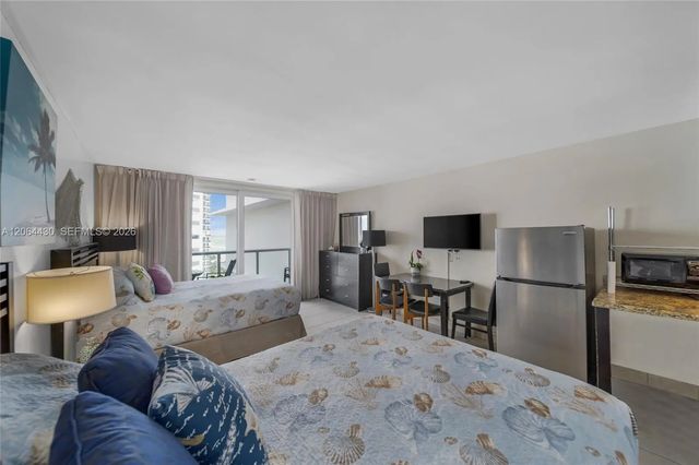 19201 N Collins Avenue #1117, Sunny Isles Beach