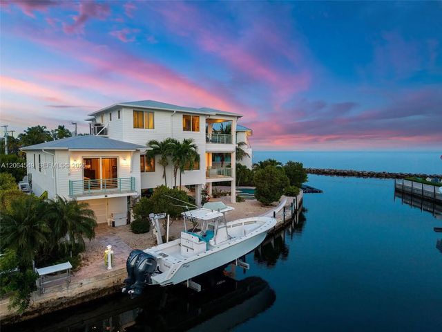 202 Plantation Shores Drive, 