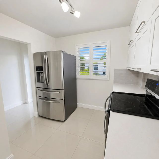 5 of 21 - 117 Royal Park Drive #1h, Oakland Park, FL