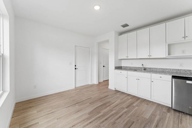 4 of 30 - 2474 Sw Mercer Street, Port St. Lucie, FL