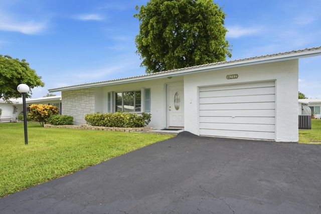 8212 Nw 12th Court, Plantation