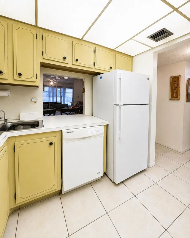 5 of 23 - 6200 Nw 62nd Street #206, Tamarac, FL