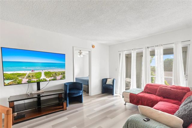 3 of 37 - 5800 W Margate Boulevard #346-3, Margate, FL