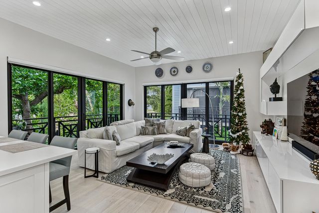 4 of 32 - 1556 S Ocean Lane #204, Fort Lauderdale, FL