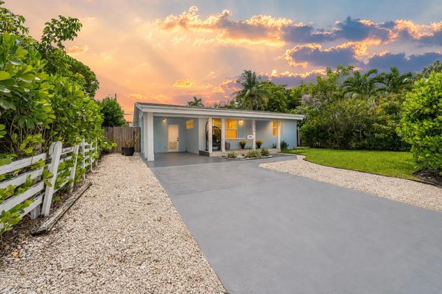 5296 Ne 2nd Terrace, Oakland Park