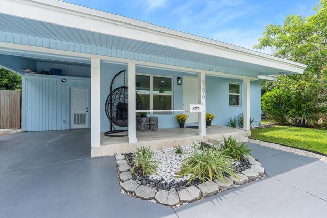 3 of 48 - 5296 Ne 2nd Terrace, Oakland Park, FL