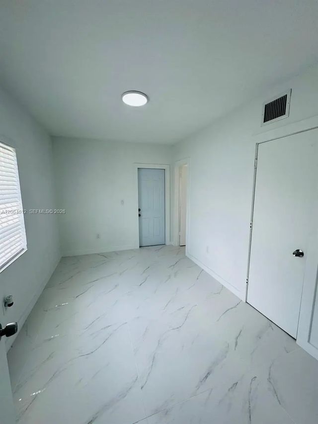5 of 11 - 8440 Nw 4th Avenue #8440, Miami, FL