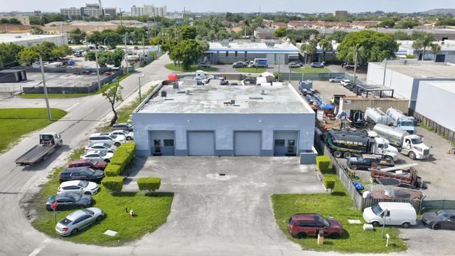 2202 W 78th Street, Hialeah