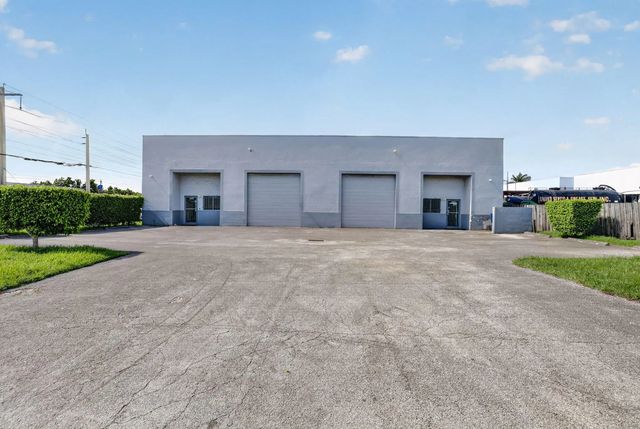 2 of 53 - 2202 W 78th Street, Hialeah, FL