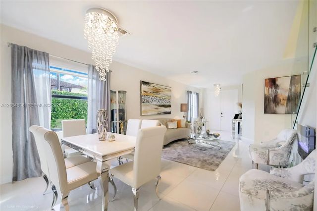 5 of 26 - 8723 Nw 102nd Place, Doral, FL