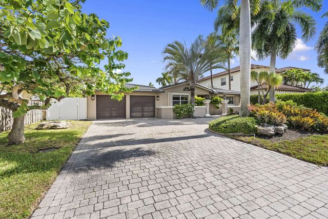 3 of 46 - 2729 Ne 30th Street, Lighthouse Point, FL