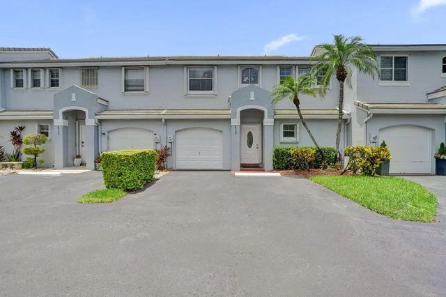 2 of 38 - 4737 Grapevine Way, Davie, FL