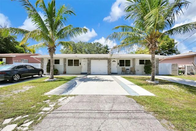 2 of 36 - 55 Ne 165th Street, Miami, FL
