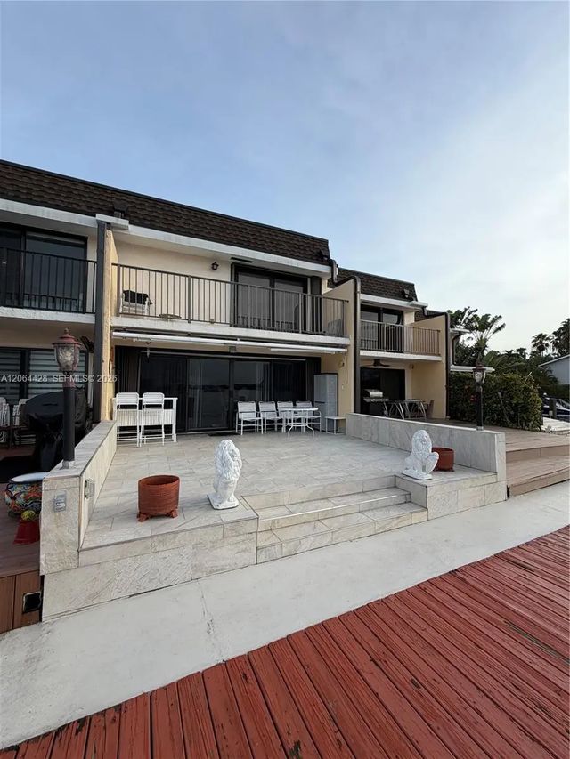 2761 Ne 165th Terrace #27, North Miami Beach