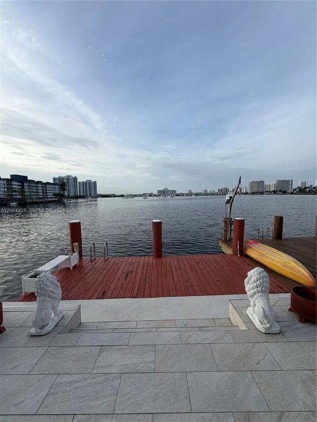 2 of 24 - 2761 Ne 165th Terrace #27, North Miami Beach, FL