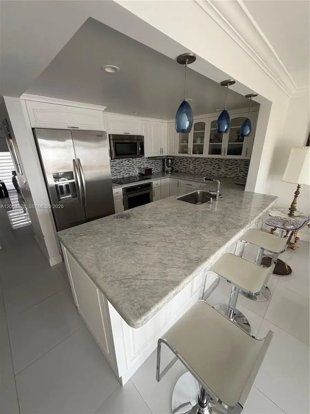 4 of 24 - 2761 Ne 165th Terrace #27, North Miami Beach, FL
